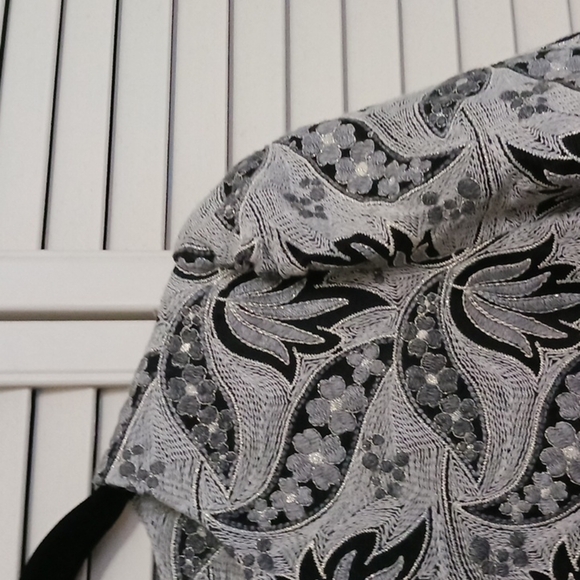 CO. Floral Embroidered Cropped Evening Opera Jacket, Size M - Picture 5 of 16